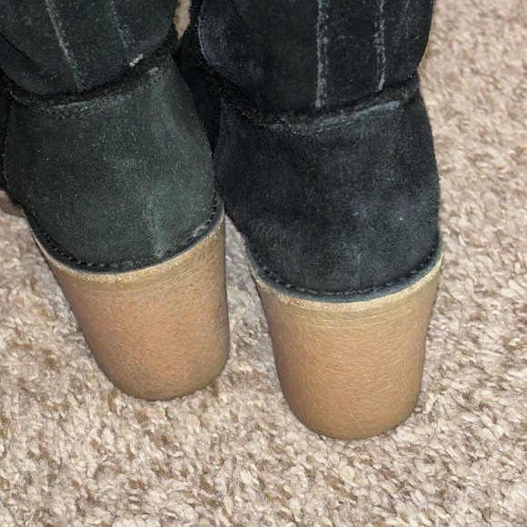 UGG Women Kasen Tall Waterproof Sheepskin Lined Black Suede Heel Boots size 7‎ - Picture 5 of 15